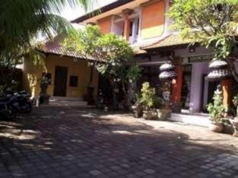 Sekar Sari Inn Кута Экстерьер фото